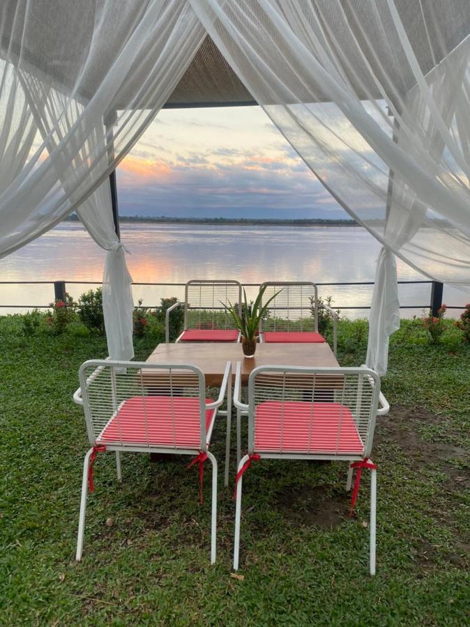 Hotel The Riviera Champasak Esterno foto