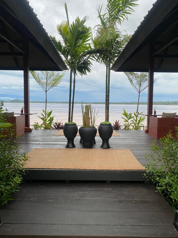 Hotel The Riviera Champasak Esterno foto