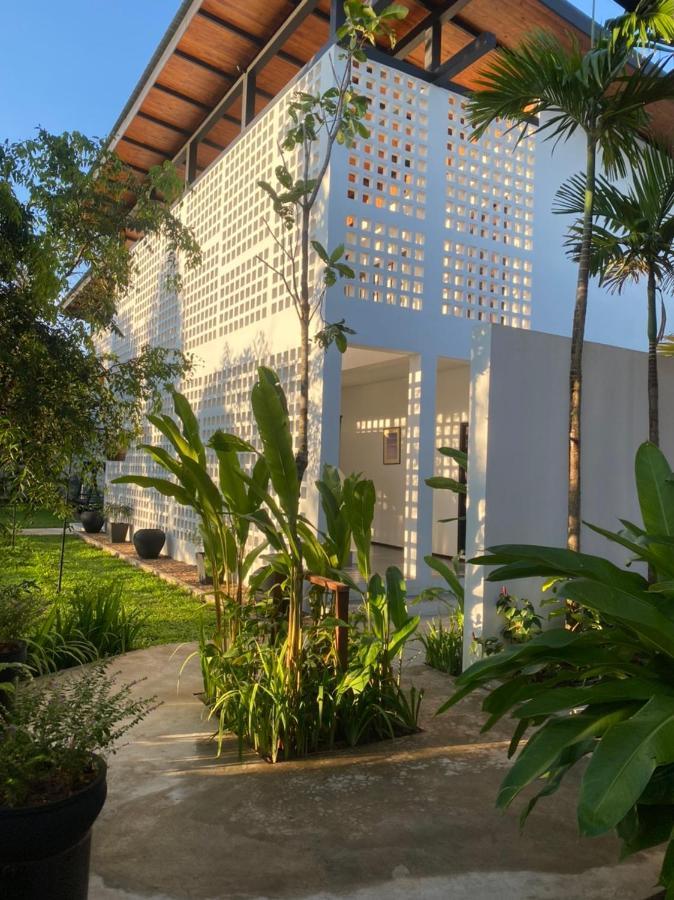 Hotel The Riviera Champasak Esterno foto